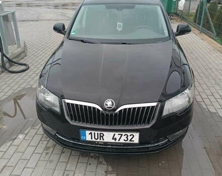 Черный Шкода Суперб, объемом двигателя 2 л и пробегом 323 тыс. км за 4632 $, фото 1 на Automoto.ua