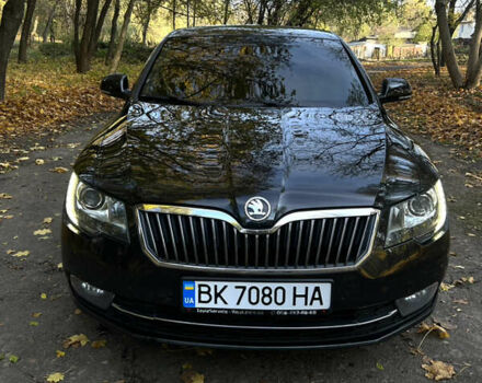 Чорний Шкода Суперб, об'ємом двигуна 2 л та пробігом 283 тис. км за 15499 $, фото 1 на Automoto.ua