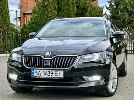Чорний Шкода Суперб, об'ємом двигуна 2 л та пробігом 215 тис. км за 15300 $, фото 1 на Automoto.ua