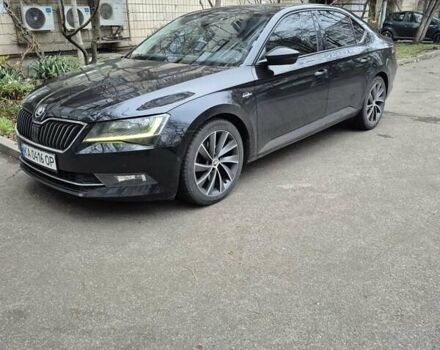 Черный Шкода Суперб, объемом двигателя 1.97 л и пробегом 210 тыс. км за 19000 $, фото 1 на Automoto.ua