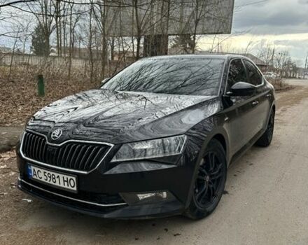 Черный Шкода Суперб, объемом двигателя 1.97 л и пробегом 260 тыс. км за 17500 $, фото 1 на Automoto.ua