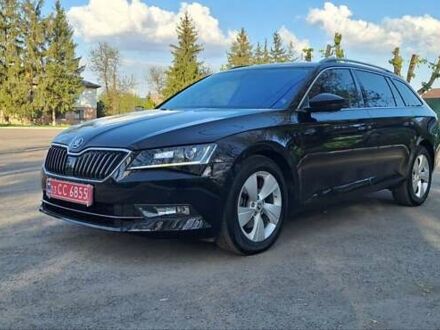 Шкода Суперб 2016 у Новоархангельске на Automoto.ua Чорний Шкода Суперб, об'ємом двигуна 0 л та пробігом 192 тис. км за 14700 $, фото 1 на Automoto.ua