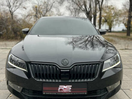 Черный Шкода Суперб, объемом двигателя 1.98 л и пробегом 174 тыс. км за 17500 $, фото 1 на Automoto.ua