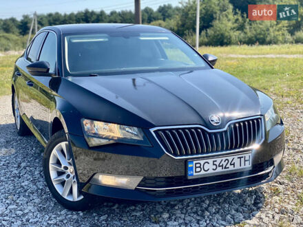 Черный Шкода Суперб, объемом двигателя 1.8 л и пробегом 250 тыс. км за 15999 $, фото 1 на Automoto.ua