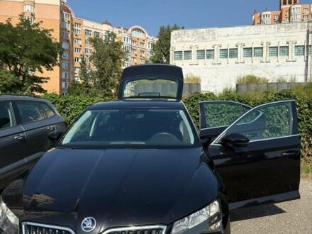 Шкода Суперб 2019 в Киеве на Automoto.ua Черный Шкода Суперб, объемом двигателя 1.97 л и пробегом 119 тыс. км за 20500 $, фото 1 на Automoto.ua