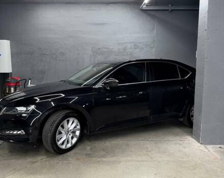 Черный Шкода Суперб, объемом двигателя 2 л и пробегом 87 тыс. км за 35850 $, фото 1 на Automoto.ua