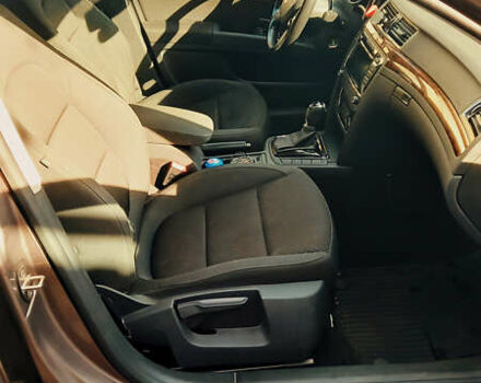 Шкода Суперб 2014 у Києві на Automoto.ua Фіолетовий Шкода Суперб, об'ємом двигуна 1.8 л та пробігом 240 тис. км за 11900 $, фото 11 на Automoto.ua