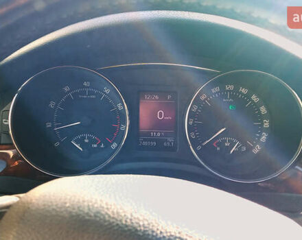 Шкода Суперб 2014 у Києві на Automoto.ua Фіолетовий Шкода Суперб, об'ємом двигуна 1.8 л та пробігом 240 тис. км за 11900 $, фото 9 на Automoto.ua