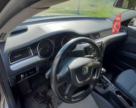 Фіолетовий Шкода Суперб, об'ємом двигуна 1.8 л та пробігом 65 тис. км за 10300 $, фото 6 на Automoto.ua