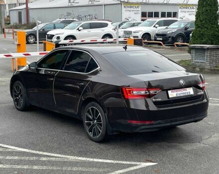 Коричневий Шкода Суперб, об'ємом двигуна 2 л та пробігом 200 тис. км за 19700 $, фото 11 на Automoto.ua