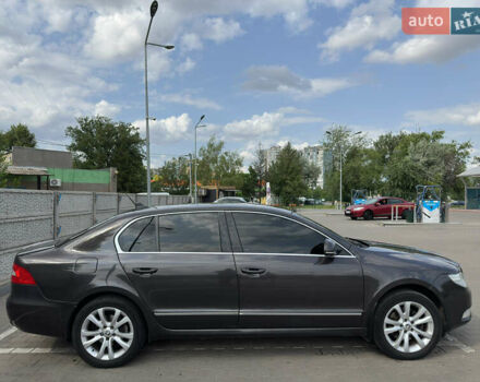 Коричневый Шкода Суперб, объемом двигателя 1.8 л и пробегом 280 тыс. км за 8350 $, фото 2 на Automoto.ua