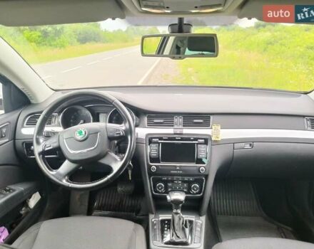 Коричневый Шкода Суперб, объемом двигателя 1.97 л и пробегом 319 тыс. км за 11500 $, фото 5 на Automoto.ua