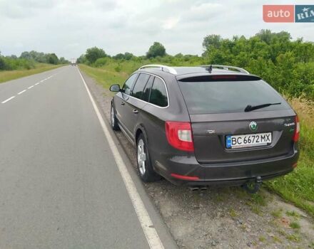 Коричневый Шкода Суперб, объемом двигателя 1.97 л и пробегом 319 тыс. км за 11500 $, фото 3 на Automoto.ua