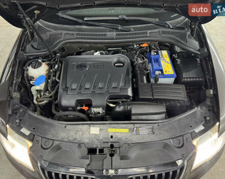 Коричневый Шкода Суперб, объемом двигателя 2 л и пробегом 240 тыс. км за 13200 $, фото 82 на Automoto.ua