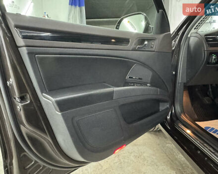 Коричневый Шкода Суперб, объемом двигателя 2 л и пробегом 240 тыс. км за 13200 $, фото 41 на Automoto.ua