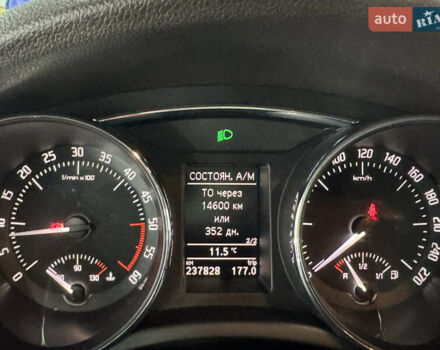 Коричневый Шкода Суперб, объемом двигателя 2 л и пробегом 240 тыс. км за 13200 $, фото 77 на Automoto.ua