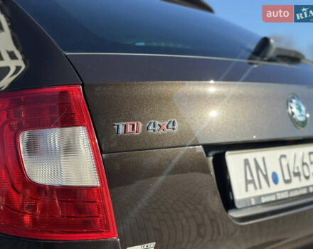 Коричневый Шкода Суперб, объемом двигателя 2 л и пробегом 240 тыс. км за 13200 $, фото 9 на Automoto.ua