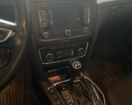 Коричневый Шкода Суперб, объемом двигателя 2 л и пробегом 175 тыс. км за 12700 $, фото 3 на Automoto.ua