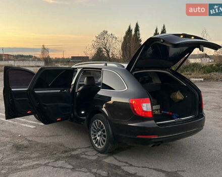 Коричневый Шкода Суперб, объемом двигателя 2 л и пробегом 307 тыс. км за 10900 $, фото 8 на Automoto.ua