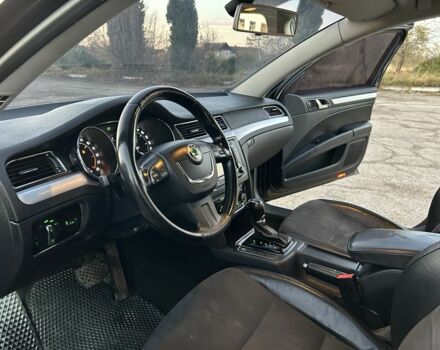 Коричневый Шкода Суперб, объемом двигателя 2 л и пробегом 306 тыс. км за 10500 $, фото 7 на Automoto.ua