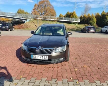 Коричневый Шкода Суперб, объемом двигателя 2 л и пробегом 233 тыс. км за 8000 $, фото 1 на Automoto.ua