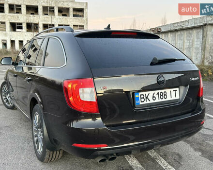 Коричневый Шкода Суперб, объемом двигателя 2 л и пробегом 307 тыс. км за 10900 $, фото 5 на Automoto.ua