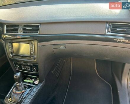 Коричневый Шкода Суперб, объемом двигателя 1.97 л и пробегом 296 тыс. км за 15300 $, фото 18 на Automoto.ua