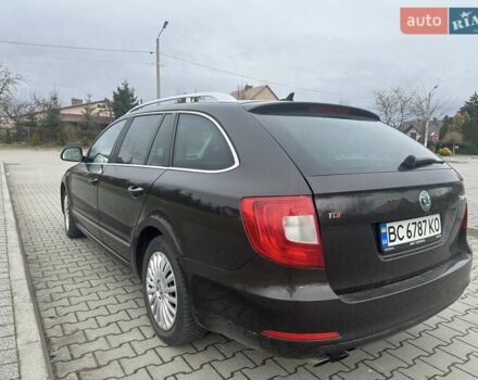 Коричневий Шкода Суперб, об'ємом двигуна 2 л та пробігом 305 тис. км за 12000 $, фото 17 на Automoto.ua