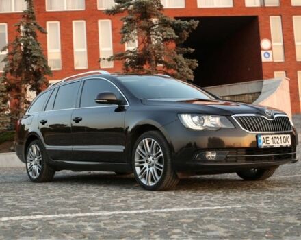 Коричневый Шкода Суперб, объемом двигателя 2 л и пробегом 270 тыс. км за 13500 $, фото 1 на Automoto.ua