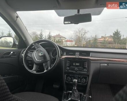 Коричневий Шкода Суперб, об'ємом двигуна 2 л та пробігом 305 тис. км за 12000 $, фото 19 на Automoto.ua