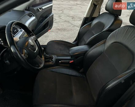 Коричневый Шкода Суперб, объемом двигателя 2 л и пробегом 307 тыс. км за 10900 $, фото 12 на Automoto.ua