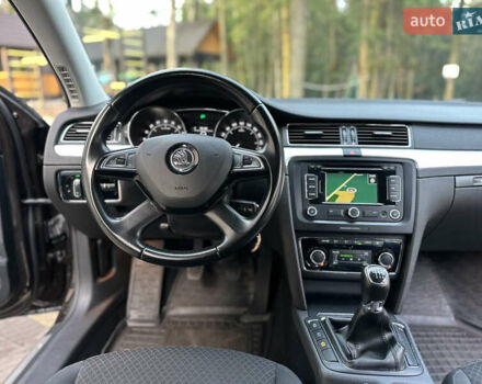 Коричневий Шкода Суперб, об'ємом двигуна 1.6 л та пробігом 258 тис. км за 10899 $, фото 132 на Automoto.ua