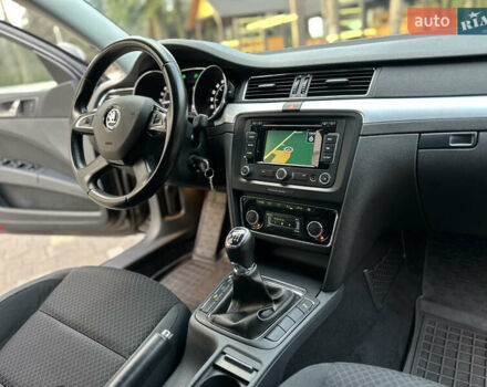 Коричневий Шкода Суперб, об'ємом двигуна 1.6 л та пробігом 258 тис. км за 10899 $, фото 115 на Automoto.ua