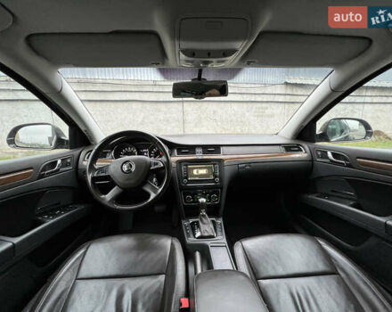 Коричневый Шкода Суперб, объемом двигателя 1.97 л и пробегом 123 тыс. км за 17499 $, фото 12 на Automoto.ua