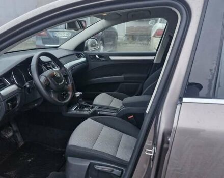 Коричневый Шкода Суперб, объемом двигателя 2 л и пробегом 204 тыс. км за 13499 $, фото 24 на Automoto.ua