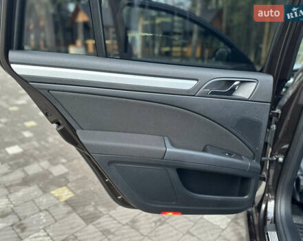 Коричневий Шкода Суперб, об'ємом двигуна 1.6 л та пробігом 258 тис. км за 10899 $, фото 133 на Automoto.ua