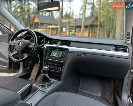 Коричневий Шкода Суперб, об'ємом двигуна 1.6 л та пробігом 258 тис. км за 10899 $, фото 128 на Automoto.ua