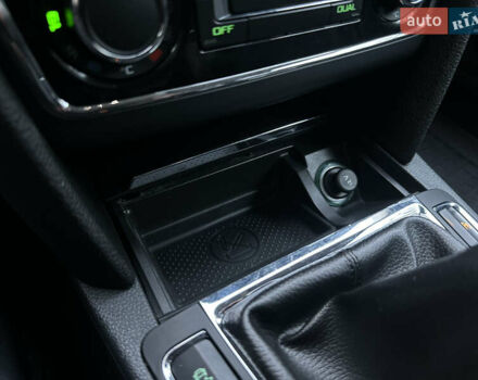 Коричневий Шкода Суперб, об'ємом двигуна 1.6 л та пробігом 258 тис. км за 10899 $, фото 153 на Automoto.ua