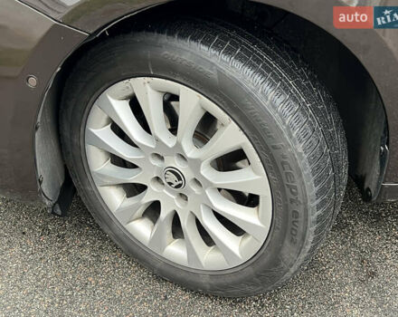 Коричневый Шкода Суперб, объемом двигателя 1.97 л и пробегом 123 тыс. км за 17499 $, фото 7 на Automoto.ua