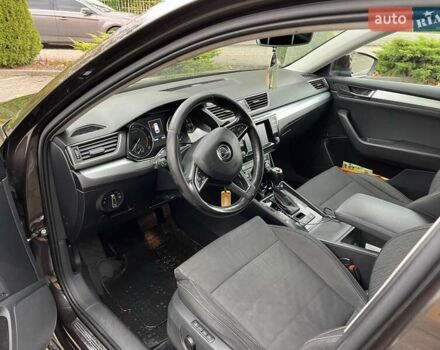 Коричневый Шкода Суперб, объемом двигателя 2 л и пробегом 326 тыс. км за 16200 $, фото 3 на Automoto.ua