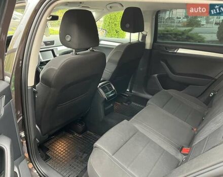 Коричневый Шкода Суперб, объемом двигателя 2 л и пробегом 326 тыс. км за 16200 $, фото 4 на Automoto.ua