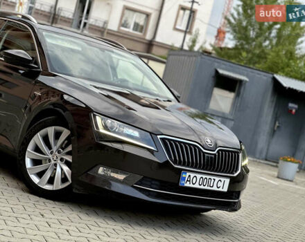 Коричневый Шкода Суперб, объемом двигателя 2 л и пробегом 255 тыс. км за 20000 $, фото 4 на Automoto.ua