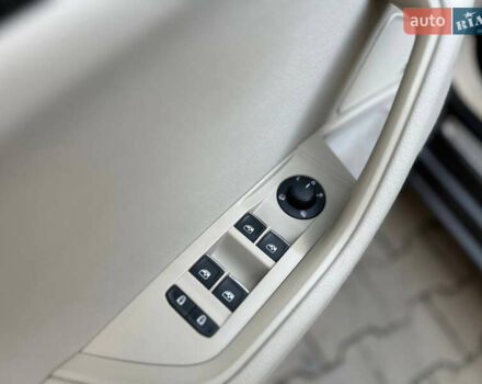 Коричневый Шкода Суперб, объемом двигателя 2 л и пробегом 255 тыс. км за 20000 $, фото 23 на Automoto.ua