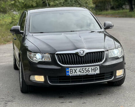 Коричневий Шкода Суперб, об'ємом двигуна 2 л та пробігом 194 тис. км за 9800 $, фото 2 на Automoto.ua
