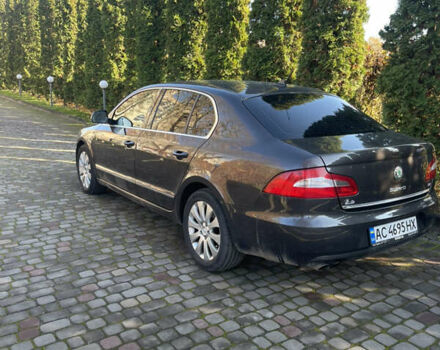 Коричневый Шкода Суперб, объемом двигателя 1.97 л и пробегом 337 тыс. км за 8600 $, фото 2 на Automoto.ua