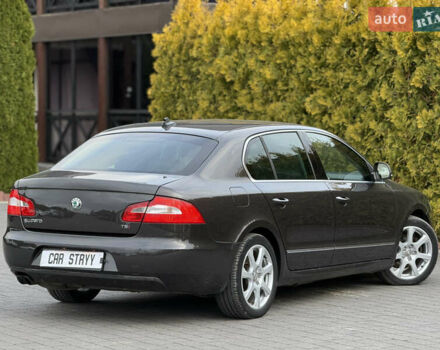 Коричневый Шкода Суперб, объемом двигателя 1.8 л и пробегом 186 тыс. км за 7999 $, фото 17 на Automoto.ua