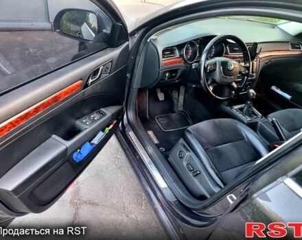 Коричневий Шкода Суперб, об'ємом двигуна 2 л та пробігом 265 тис. км за 8000 $, фото 6 на Automoto.ua