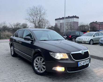 Коричневый Шкода Суперб, объемом двигателя 2 л и пробегом 337 тыс. км за 8900 $, фото 6 на Automoto.ua