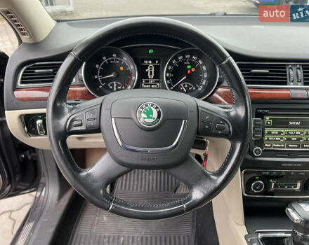 Коричневый Шкода Суперб, объемом двигателя 1.8 л и пробегом 292 тыс. км за 7990 $, фото 16 на Automoto.ua