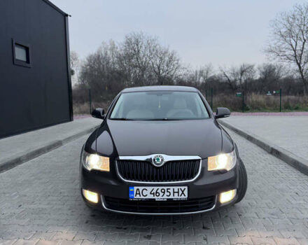 Коричневый Шкода Суперб, объемом двигателя 2 л и пробегом 337 тыс. км за 8900 $, фото 2 на Automoto.ua